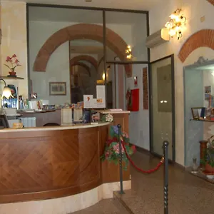 Hotell Leonardo, Pisa
