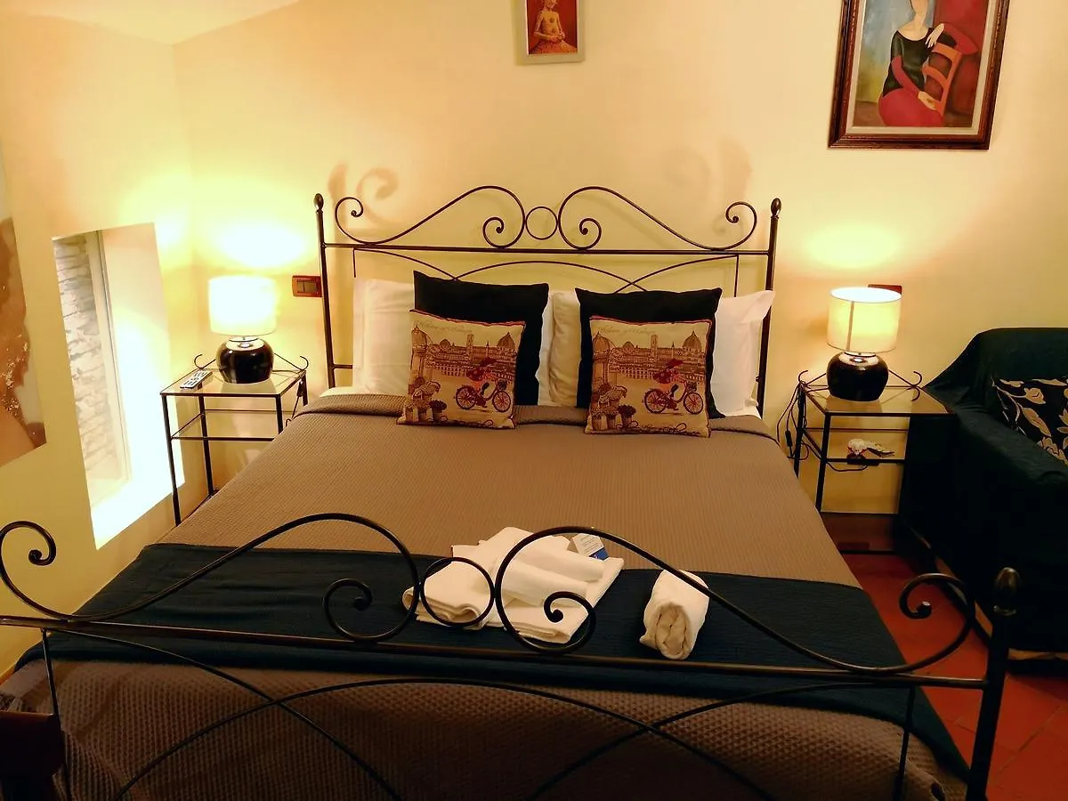 Window To The Tower Bed and Breakfast Pisa Bed & Breakfast