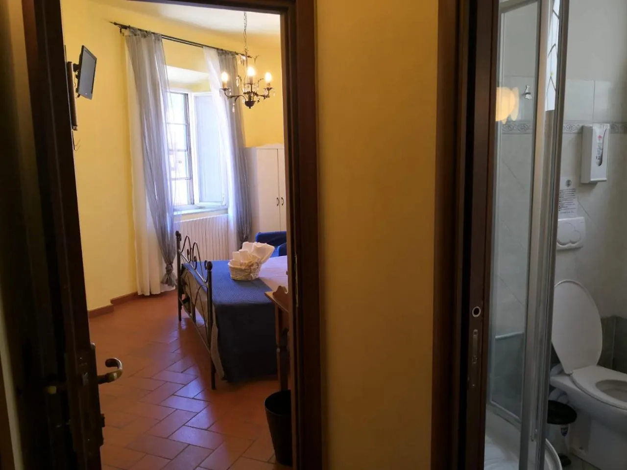*** Bed & Breakfast Window To The Tower Bed and Breakfast Pisa Italië