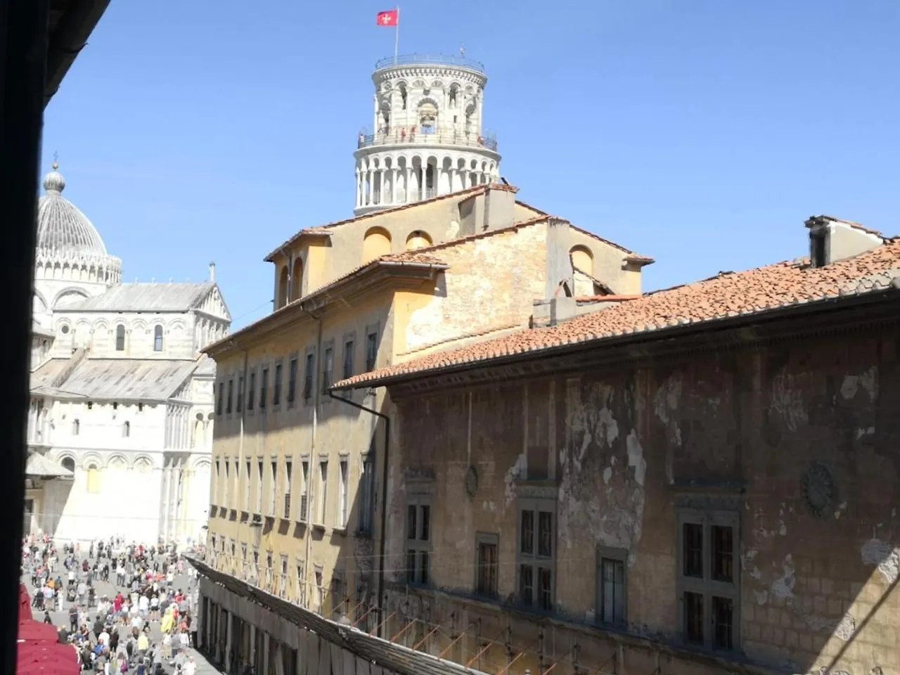 Window To The Tower Bed and Breakfast Pisa