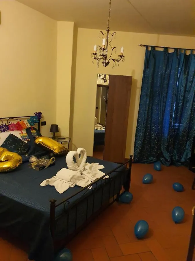 Window To The Tower Bed & Breakfast Pisa İtalya