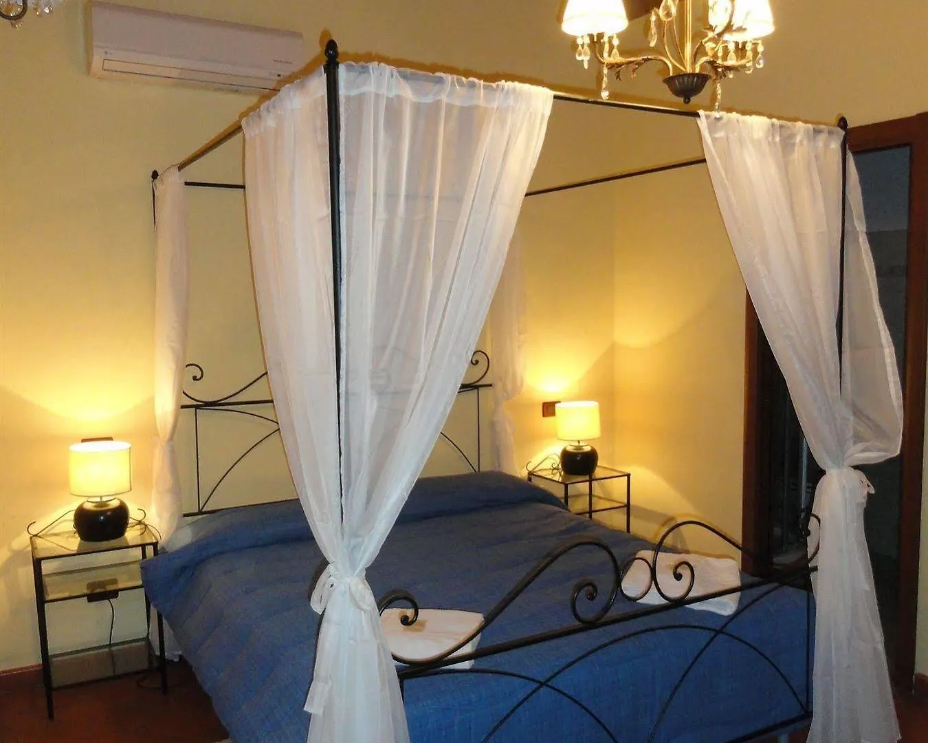 Window To The Tower Bed & Breakfast Pisa