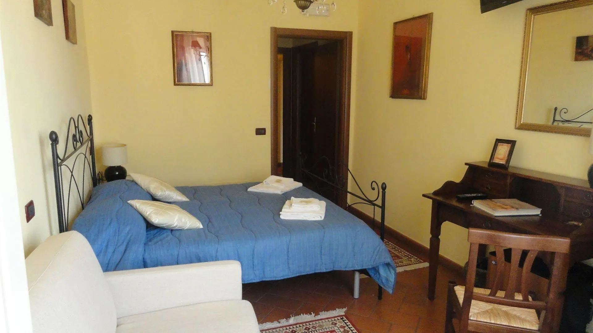 ***  Window To The Tower Bed & Breakfast Pisa İtalya